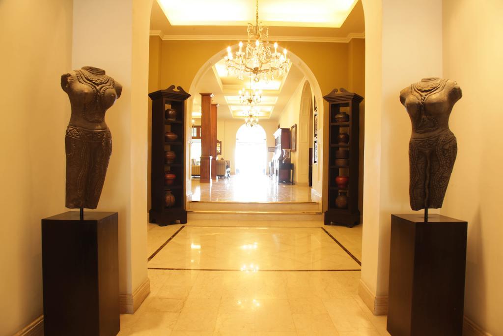 โรงแรมแกลเล เฟซ โคลอมโบ ภายนอก รูปภาพ